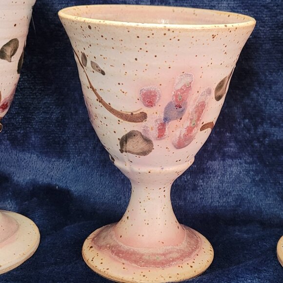 Maureen Lewis Pottery - Picture 4 of 6